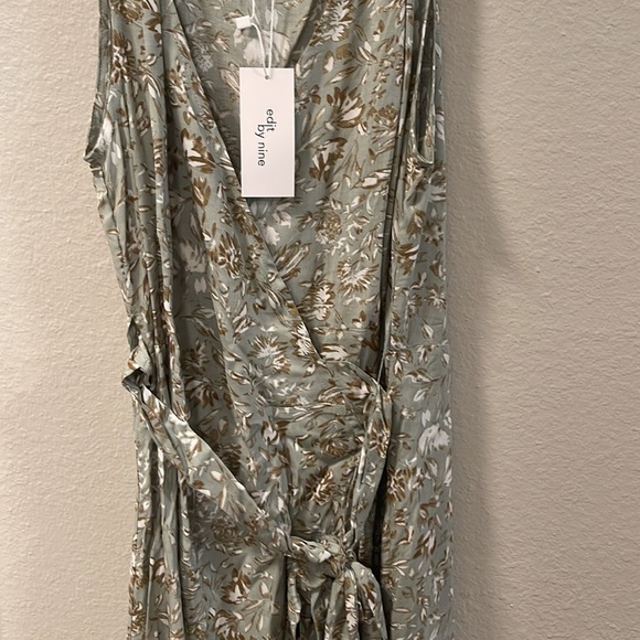 NWT purchased from Red Dress wrap dress! - Picture 2 of 3